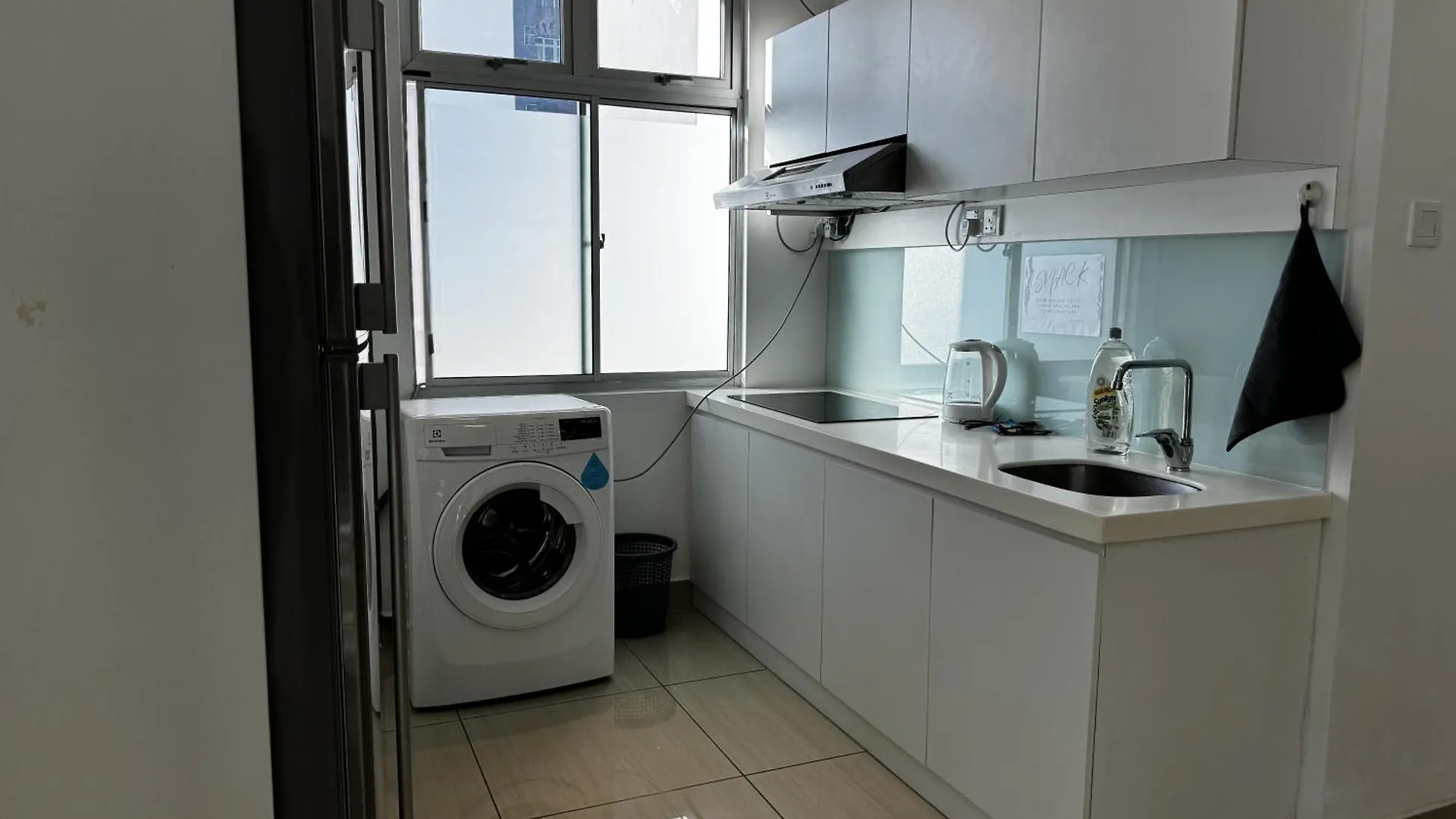 Manhattan Condo @ Mount Austin Τζόχορ Μπάχρου 0*,